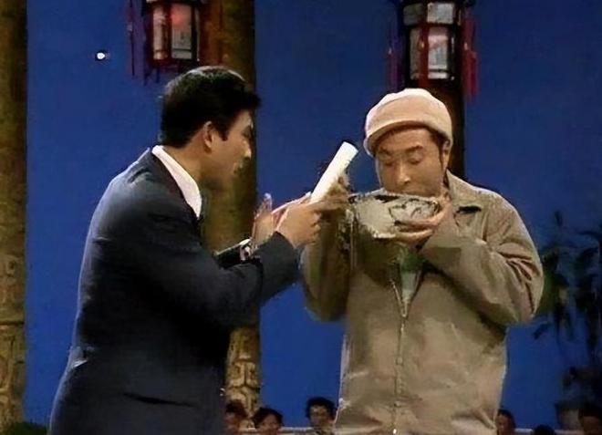 本71岁的陈佩斯终于扬眉吐气！和央视硬刚宁可退圈也不讨好资(图5)