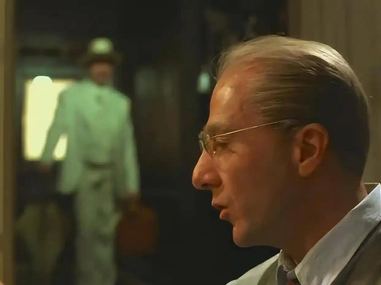 ：美国梦的祭坛与消费社会的破产再读阿瑟·米勒的《推销员之死》(图6)